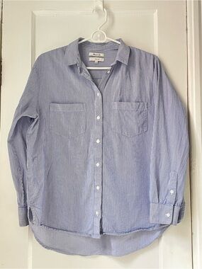 Madewell Women's Light Blue Striped Oversized Ex-Boyfriend Button-Down Shirt